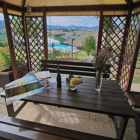 Nice Flat In Arcevia With Swimming Pool Luaran gambar