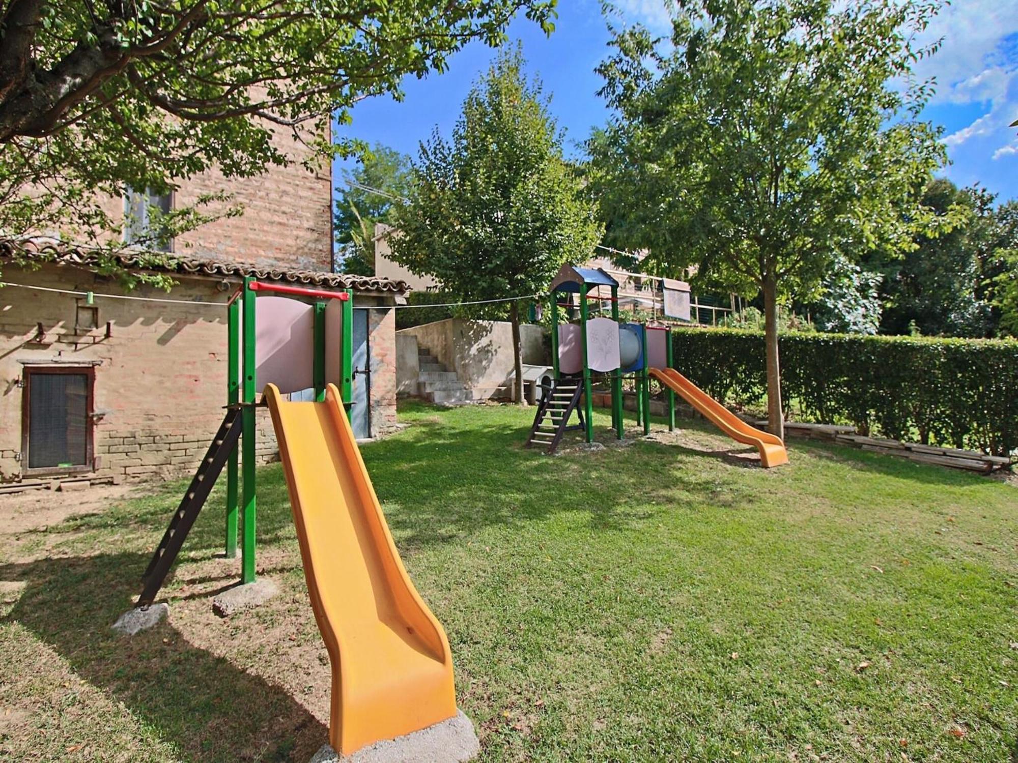 Nice Flat In Arcevia With Swimming Pool Luaran gambar