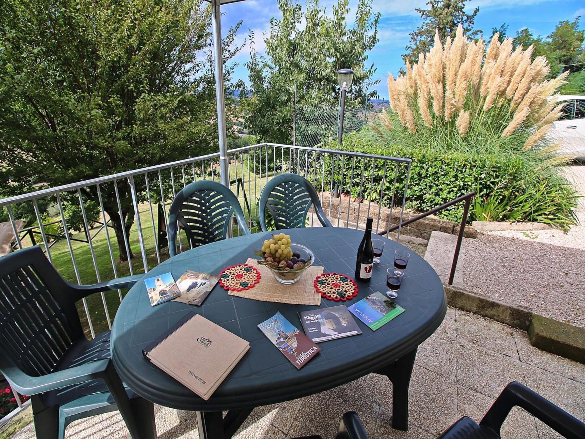 Nice Flat In Arcevia With Swimming Pool Luaran gambar