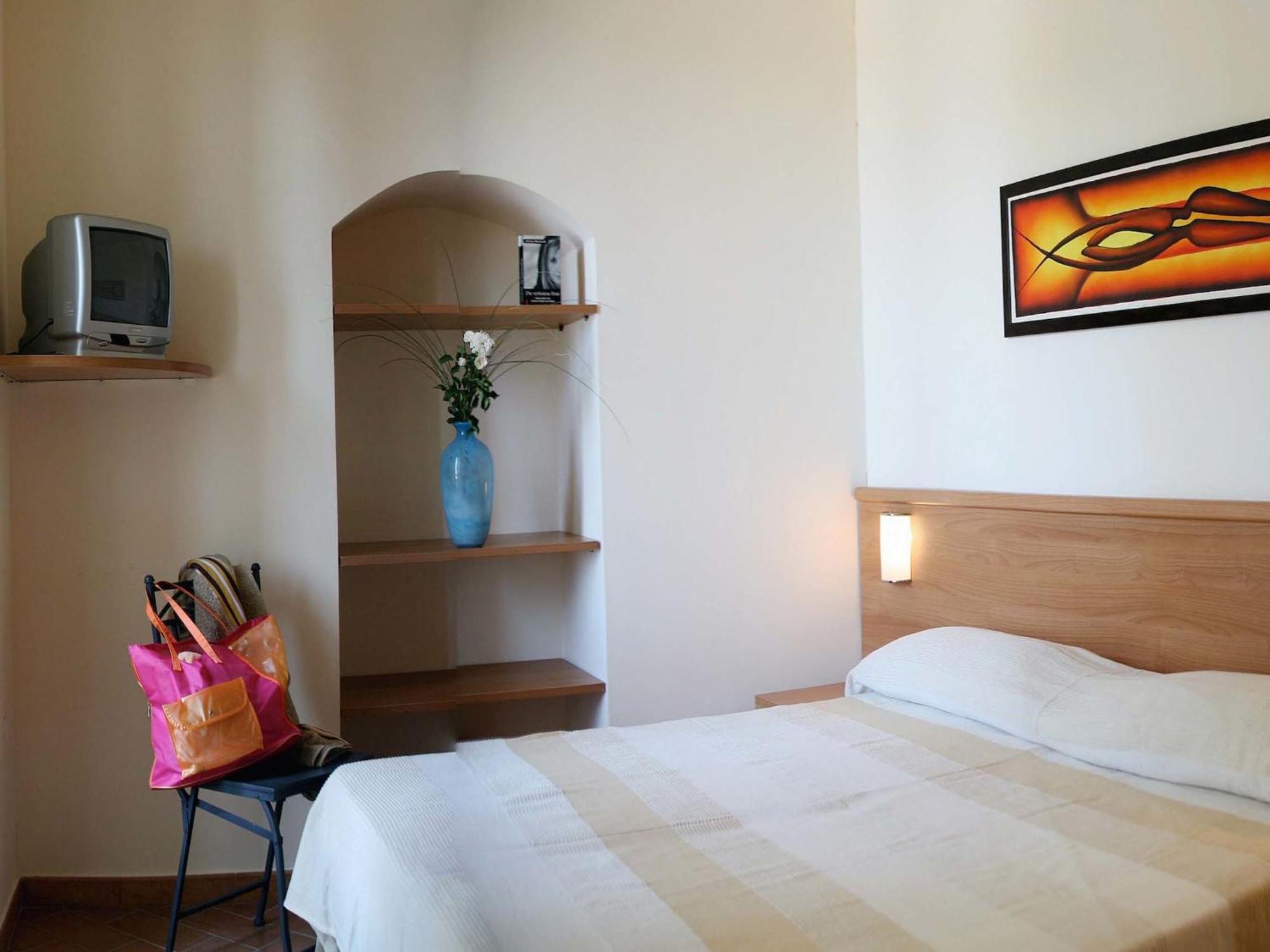 Nice Flat In Arcevia With Swimming Pool Luaran gambar