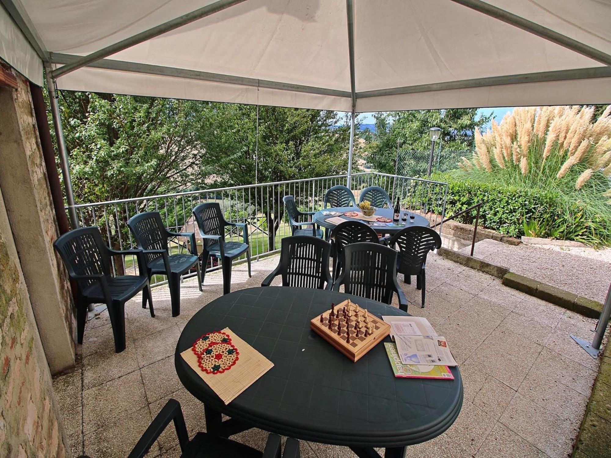 Nice Flat In Arcevia With Swimming Pool Luaran gambar