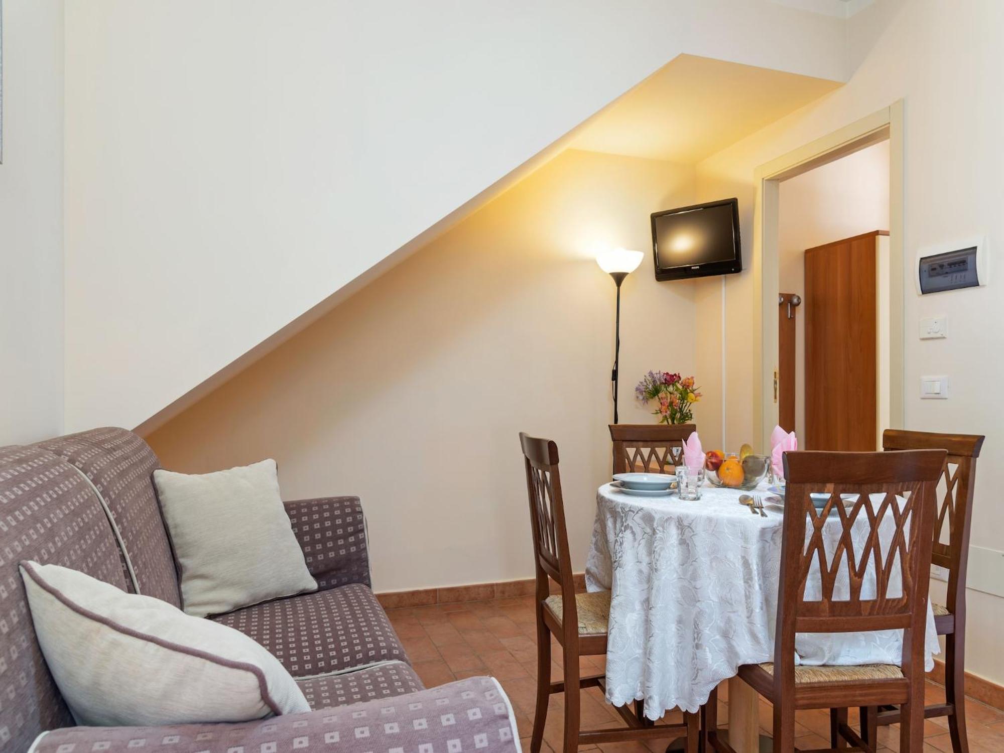 Nice Flat In Arcevia With Swimming Pool Luaran gambar